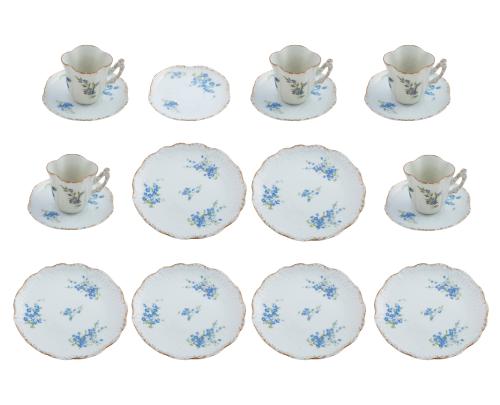 JUEGO DE CAFÉ EN PORCELANA, PPCIOS. S. XX