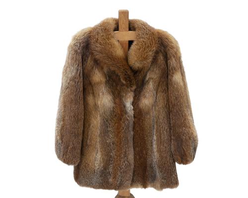 ABRIGO EN PIEL DE ZORRO
