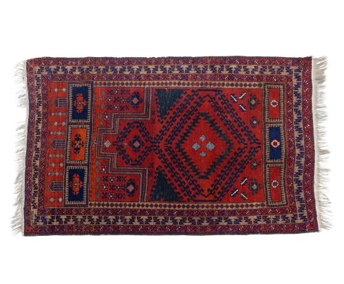 ALFOMBRA PERSA EN LANA CON MOTIVOS GEOMÉTRICOS