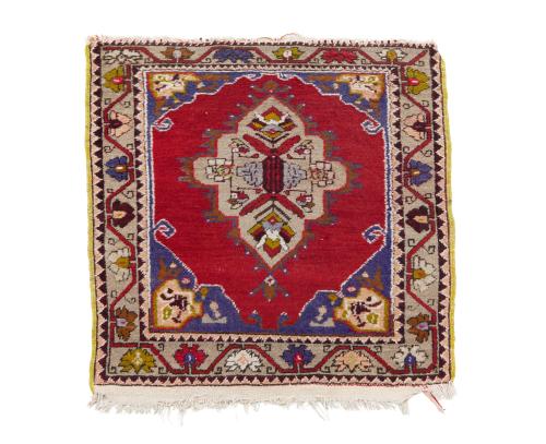 ALFOMBRA PERSA PEQUEÑA EN LANA