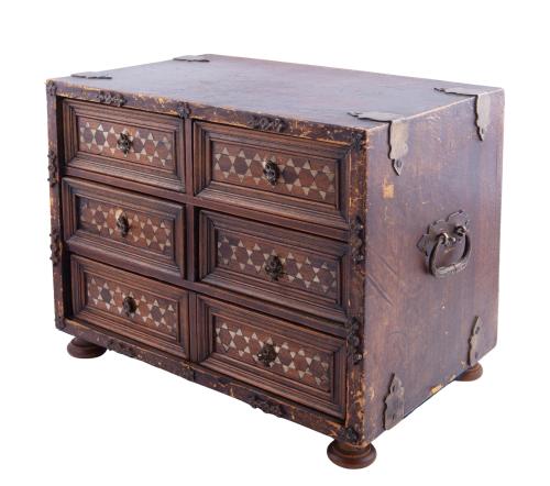 ARCÓN EN MADERA, S XIX