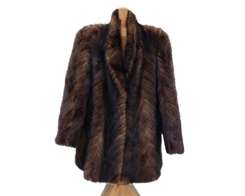 CHAQUETÓN EN PIEL DE VISÓN