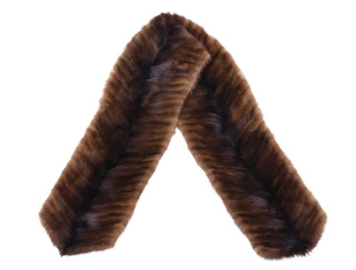 ESTOLA EN PIEL DE VISÓN CON FORRO