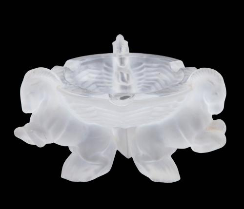 CENICERO DE BOHEMIA EN CRISTAL DE ROCA TALLADO