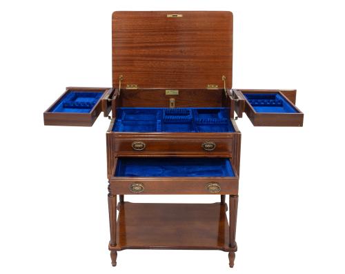 MUEBLE CUBERTERO, ESTILO LUIS XV