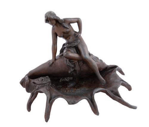 ESCRIBANÍA EN BRONCE REPRESENTANDO UNA NINFA