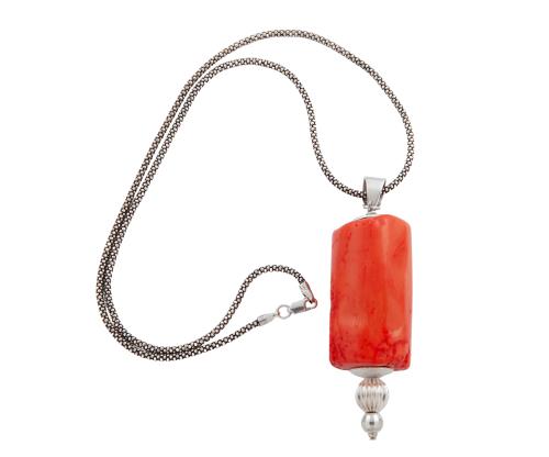 Colgante con cordón