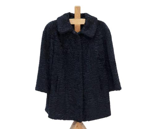 CHAQUETÓN LARGO DE ASTRACAN NEGRO