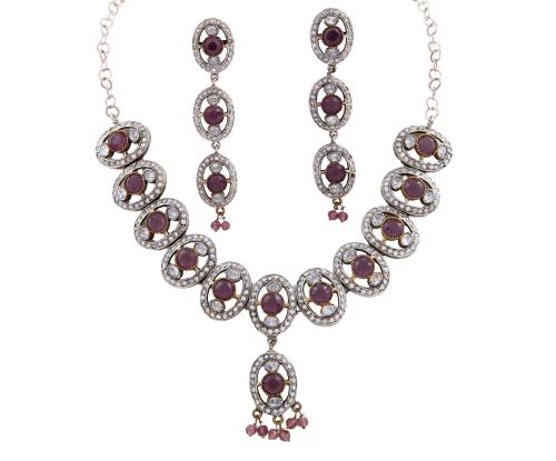 Conjunto gargantilla y pendientes