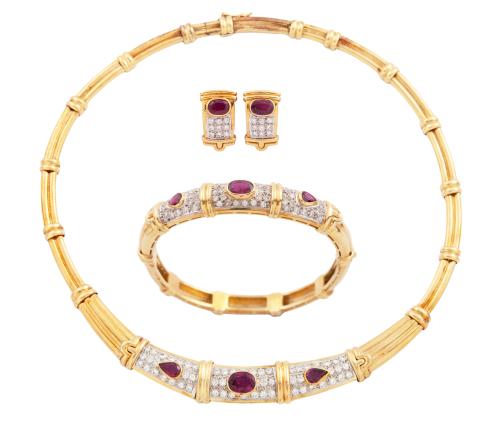 Conjunto de gargantilla, pulsera y pendientes