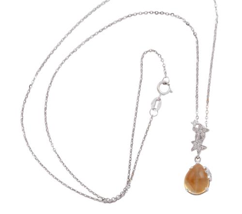 Colgante con cadena
