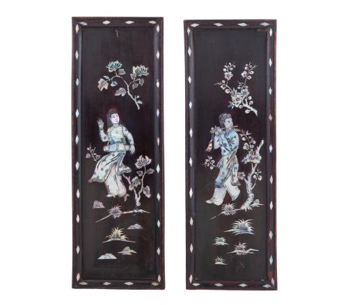 PAREJA DE PANELES DECORATIVOS ORIENTALES EN MADERA Y NÁCAR