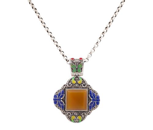 Colgante con cadena
