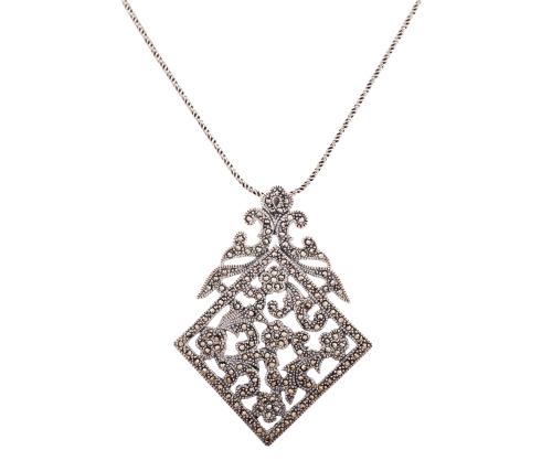 Colgante con cadena