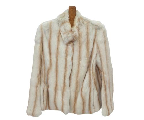 CHAQUETA CORTA DE LAPIN EN COLOR BEIGE CLARO